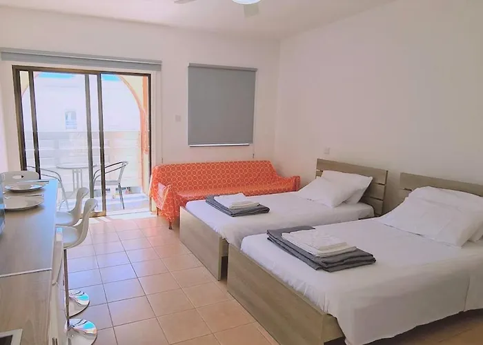 Lejlighed Nissi Heaven *