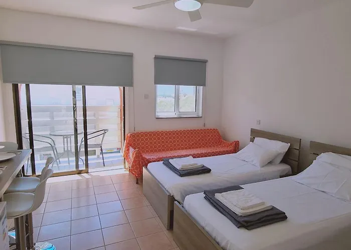 Nissi Heaven * Ayia Napa